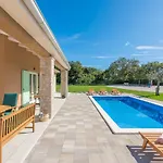 Matea Villa Marcana