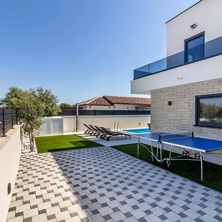 Villa Matea *