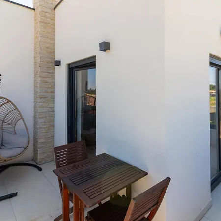 Villa Matea Sisan